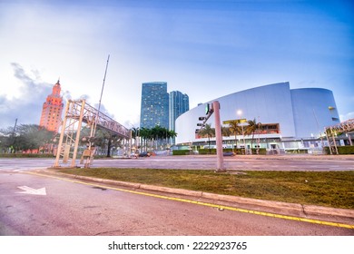 Port Boulevard And Downtown Miami Buildings At Night