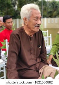 Port Dickson, Malaysia, 15 February 2020. An Old Man, White Haired, Brown Skinned, Round Nose. This Is A Malay Man From Malaysia.