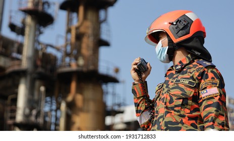 Port Dickson, Malaysia, March 2, 2021- The Hazmat Special Team Of The Fire And Rescue Department Of Malaysia, Conducted Hazmat Training At The Oil Treatment Center, Port Dickson.