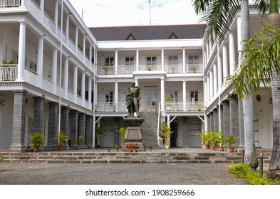 Port Louis, Mauritius - July 31, 2018: The Colonial-era Government House, With The Statue Of Sir William Stevenson, Who Was A Governor Of Mauritius.