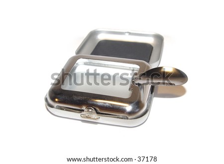 Portable ashtray
