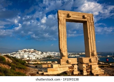 Portara - Naxos, Greece