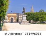 Porte du Peyrou and The statue of king Louis XIV in Montpellier, Languedoc Roussillon, France