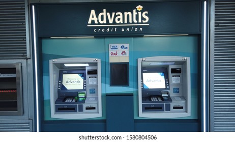 Portland, OR - December 5th 2019: Advantis Credit Union Sign And ATM