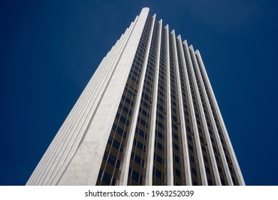 Portland, OR, USA - Apr 18, 2021: Architectural Details Of Wells Fargo Center, An Office Tower Designed By Charles Luckman And Associates. The Tower Was The Tallest In Oregon When Completed In 1972.