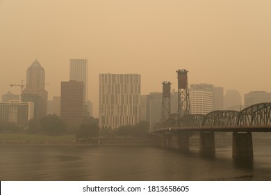 Portland, Oregon 9/11/2020. Smoke From Oregon Wildfires At 
Waterfront.