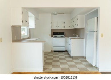 Portland, Oregon / USA - July 28 2019: Apartment For Rent In The Hip City Of Portland. Real Estate And Rental Properties In Portland, Oregon. High Rent In Popular Cities For Small Apartments.