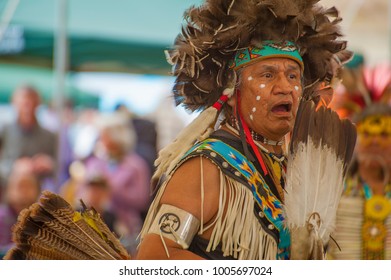 Closeup Portrait Native American Full Regalia Stock Photo (Edit Now ...