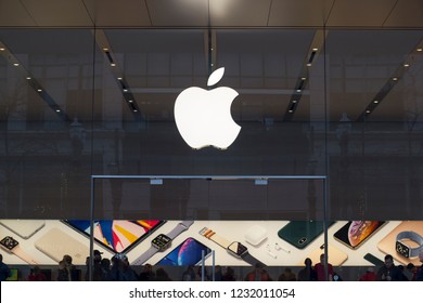 21 Apple Pioneer Place Images, Stock Photos & Vectors | Shutterstock