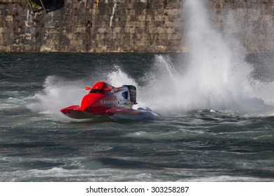 PORTO - GAIA, PORTUGAL - AUGUST 2, 2015: Jonas Andersson (SWE) During The U.I.M. F1H2O World Championship In Porto & Gaia, Portugal.
