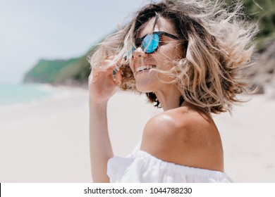 Short Hair Girl Images Stock Photos Vectors Shutterstock