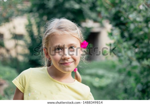 Portrait Adorable Blond Little Girl Yellow People Parks Outdoor