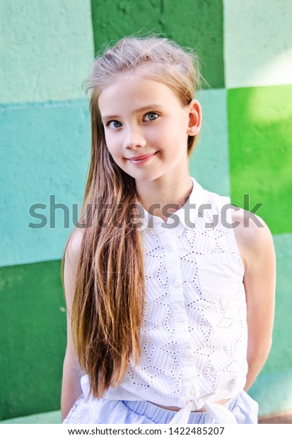 Portrait Adorable Smiling Little Girl Child Stock Photo 1422485207 ...