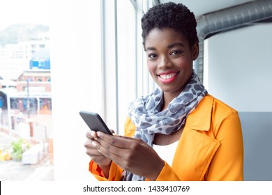 227,458 African on phone Images, Stock Photos & Vectors | Shutterstock