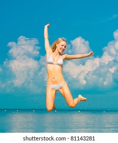 Portrait Beach Models Stock Photo 81143281 | Shutterstock