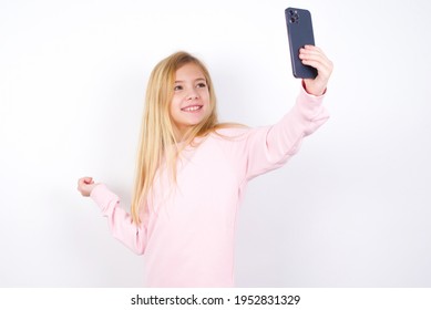 1,845 Russian girl selfie Images, Stock Photos & Vectors | Shutterstock