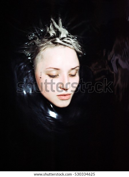 Portrait Beautiful Girl Bathroom Black Water Stock Photo