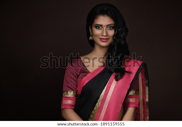 Portrait Beautiful Indian Woman Wearing Traditional Stock Photo ...