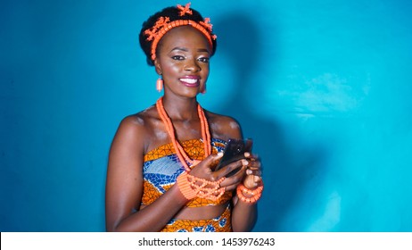 Portrait Pretty Nigerian Girl Dressed Igbo Stock Photo 1933230218 ...