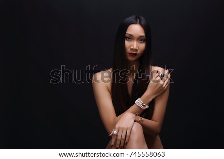 Brace girl with Naked beautiful