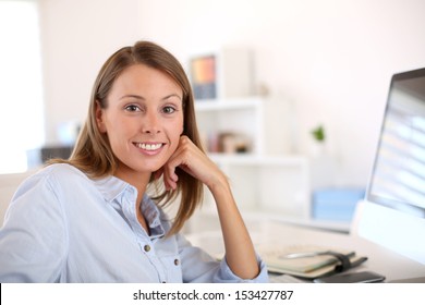 18,887 Office attractive woman 30s Stock Photos, Images & Photography ...