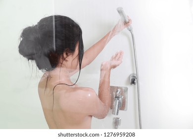 Sexy Teens In Shower