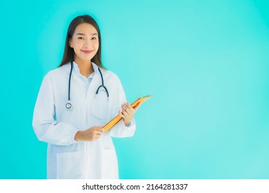 Portrait Beautiful Young Asian Doctor Woman Stock Photo 2164281337 ...