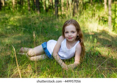 Portrait Beautiful Young Girl Who Lies Stock Photo 449957056 | Shutterstock