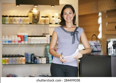 Portrait Beauty Product Shop Manager