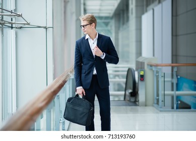 Portrait Business Man Success concept, Business Handsome Man Standing, Business Fashion Successful Luxury Concept. - Shutterstock ID 713193760