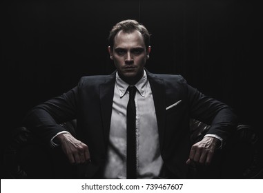 32,888 Man in suit shadow Images, Stock Photos & Vectors | Shutterstock