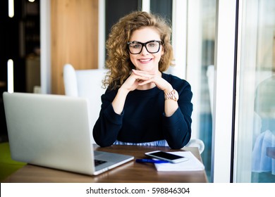 2,876,986 Business woman office Images, Stock Photos & Vectors ...