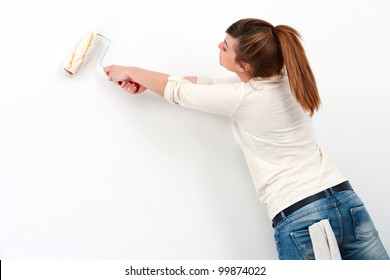 43,210 Woman painting wall Images, Stock Photos & Vectors | Shutterstock