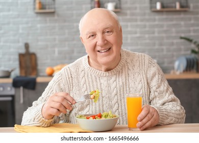 2,703 Old man drinking juice Images, Stock Photos & Vectors | Shutterstock