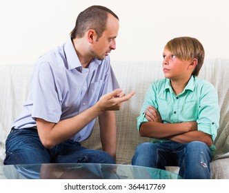 58,496 Parents children talk Images, Stock Photos & Vectors | Shutterstock