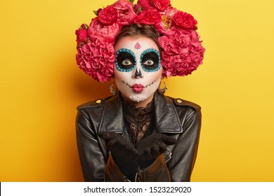 298 Dapper skeleton Images, Stock Photos & Vectors | Shutterstock