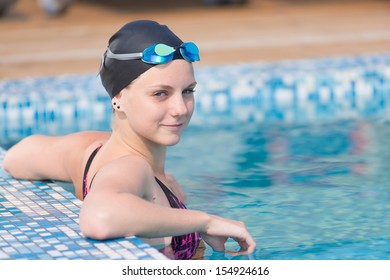 Portrait Female Swimmer Wearing Swimming Cap Stock Photo 154924616 ...