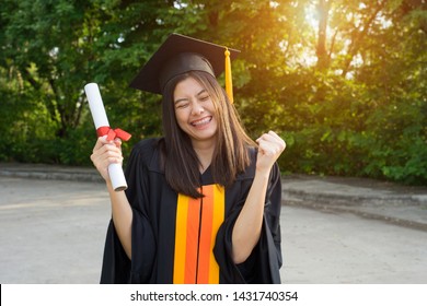 hat worn on graduation