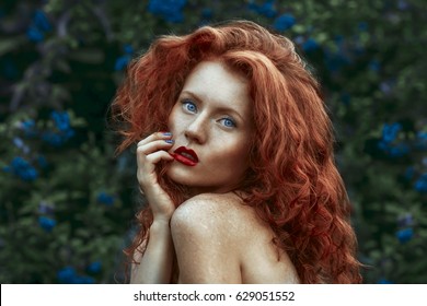 Portrait Girl Long Red Hair Green Stock Photo 629051552 | Shutterstock