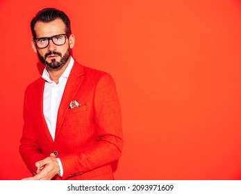 男性 スーツ ポーズ の写真素材 画像 写真 Shutterstock 男性 スーツ ポーズ の写真素材 画像 写真 Shutterstock