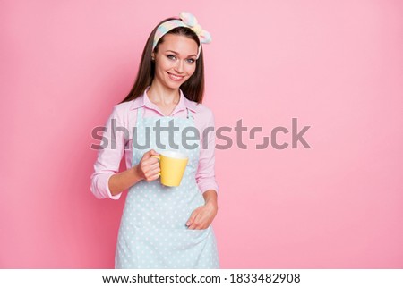 Portrait of her she nice-looking attractive lovely cite pretty cheerful cheery brown-haired housewife drinking coffee milk cacao stay home quarantine isolated over pink pastel color background