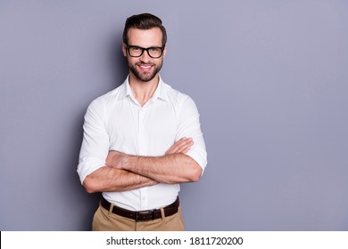 Portrait Of His He Nice Attractive Successful Content Cheerful Cheery Experienced Intelligent Man Ceo Boss Chief Employee Folded Arms Isolated Over Grey Violet Purple Pastel Color Background