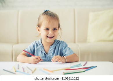 Portrait Laughing Little Girl Drawing Table Stock Photo 1101811022 ...