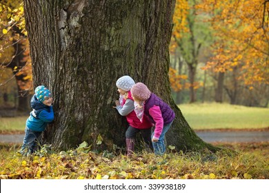 Playing Hide And Seek Images Stock Photos Vectors Shutterstock