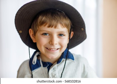 23,372 Boy Cowboy Images, Stock Photos & Vectors 