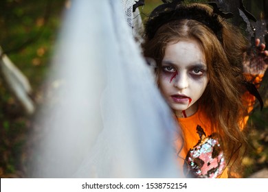 Portrait Masked Little Girl Zombies Wearing Stock Photo 1538752154 ...