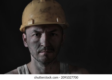 1,512 Imágenes De Dirty Job For Male Miner With Helmet - Imágenes ...