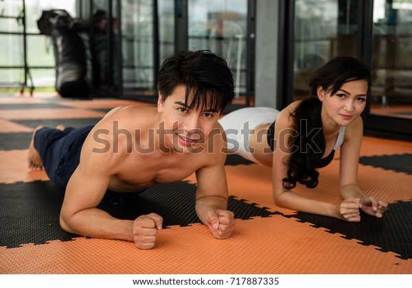 Amateur Asian girl couple