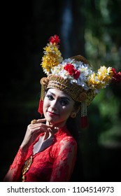 Portrait Native Bali Women Wearing Traditional Stock Photo 1099734914 ...