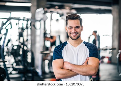 478,432 Fitness Trainer Images, Stock Photos & Vectors | Shutterstock